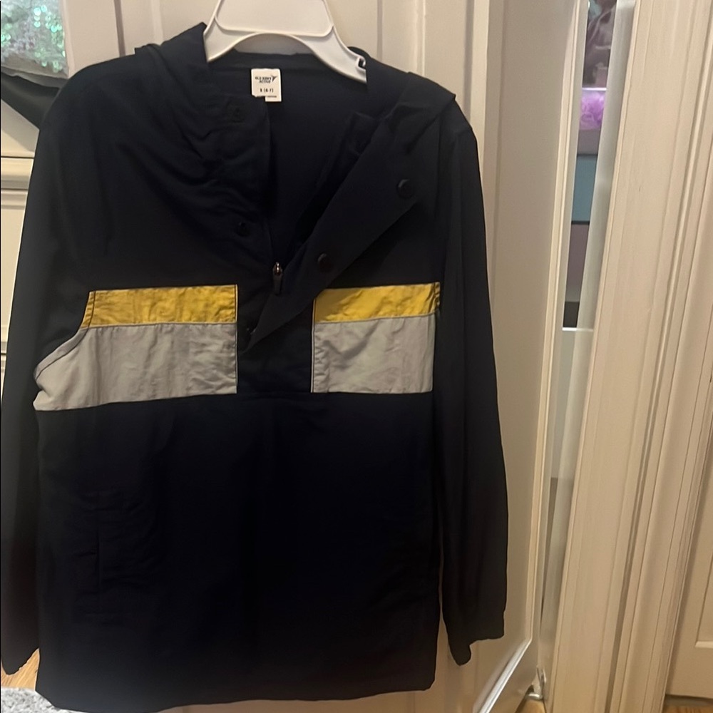 Black and Yellow Windbreaker Sporty Color-Block Design